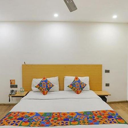 Fabhotel F9 Sector 58 نويدا المظهر الخارجي الصورة
