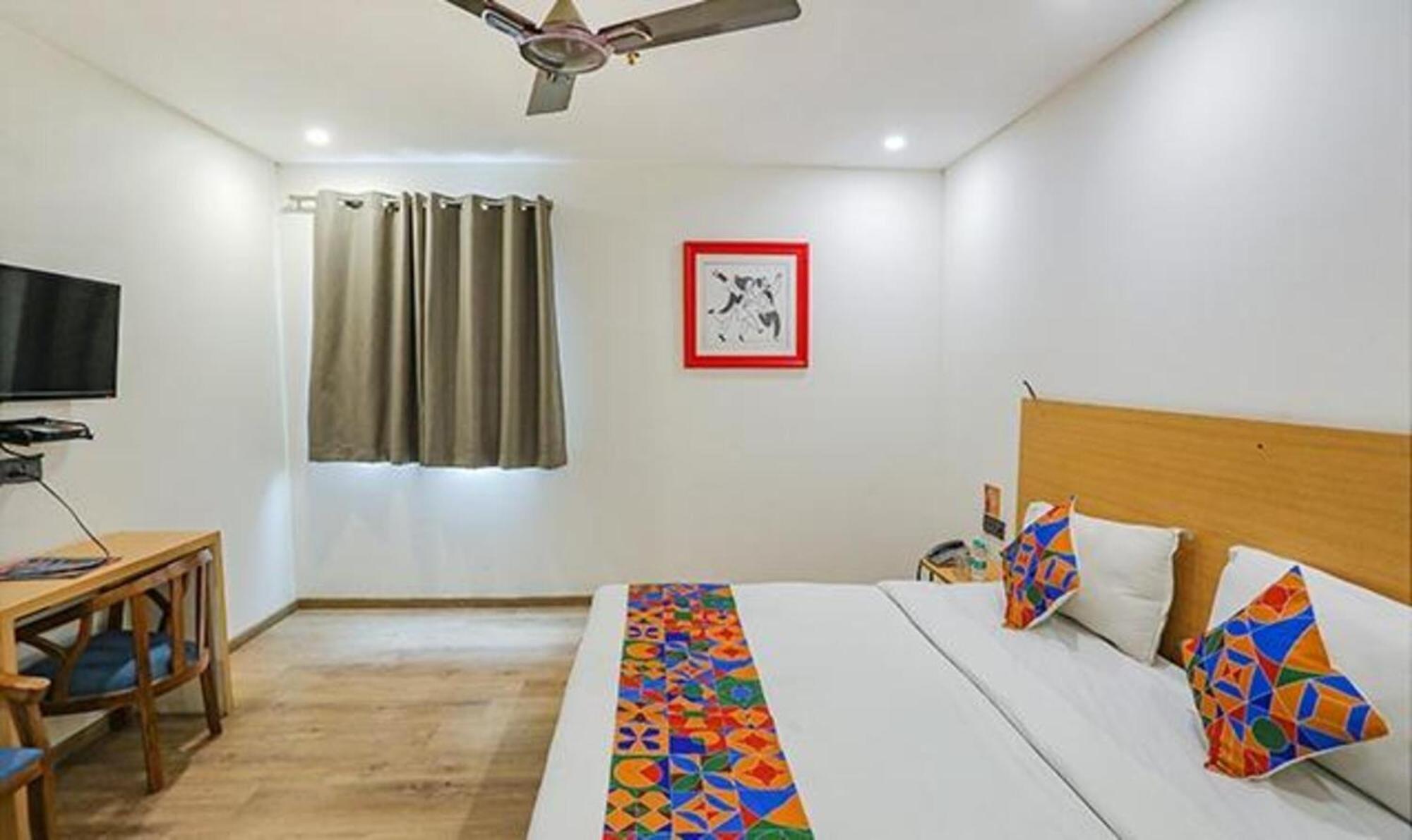 Fabhotel F9 Sector 58 نويدا المظهر الخارجي الصورة