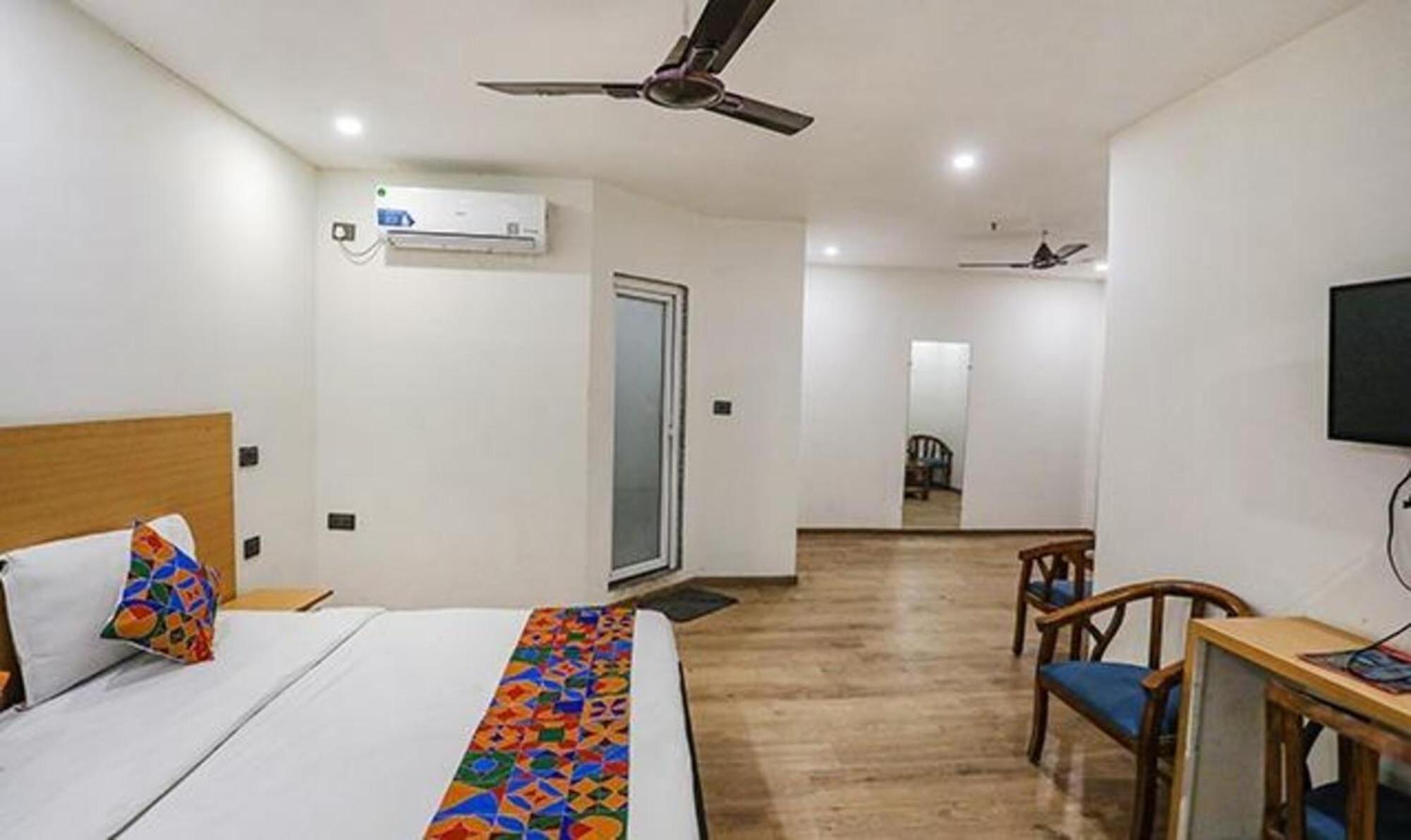 Fabhotel F9 Sector 58 نويدا المظهر الخارجي الصورة
