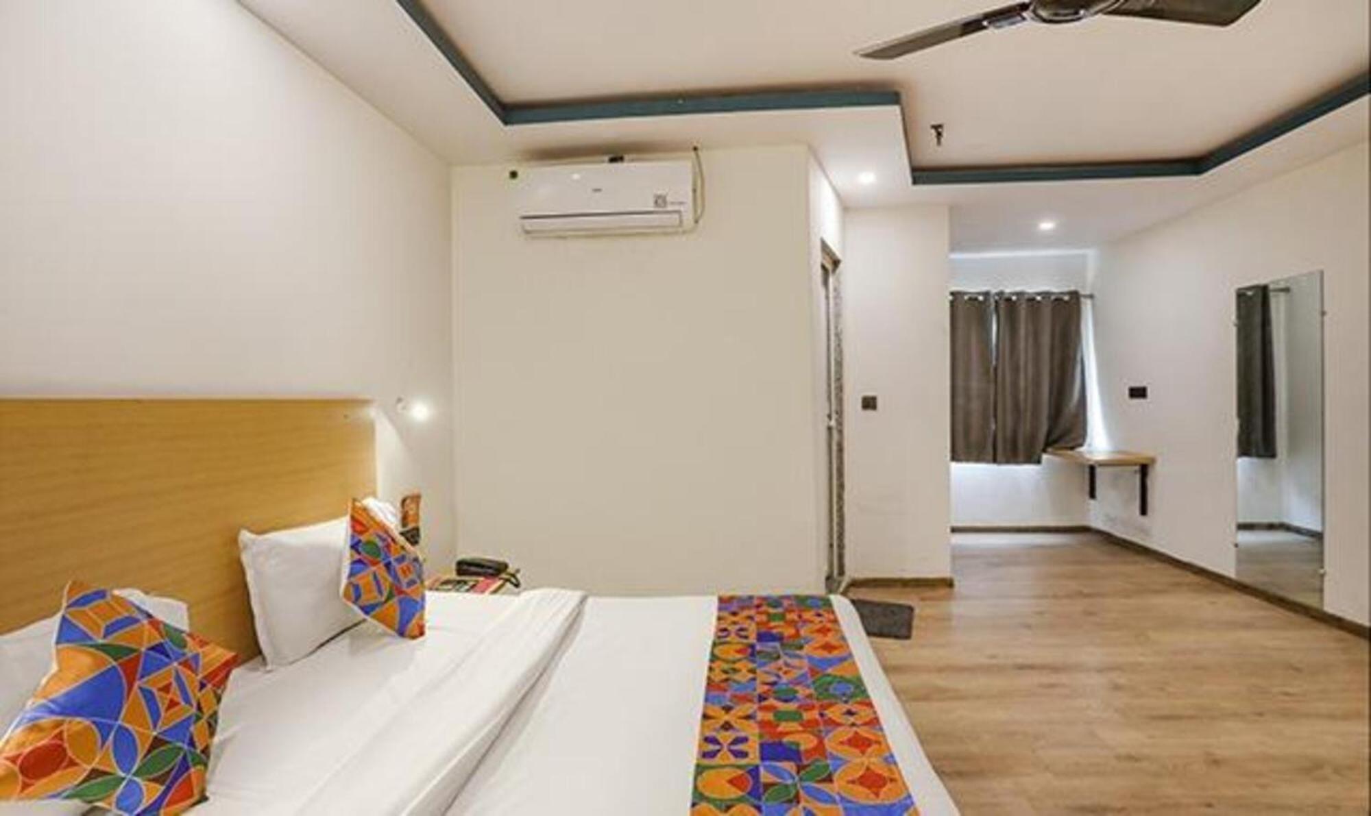 Fabhotel F9 Sector 58 نويدا المظهر الخارجي الصورة